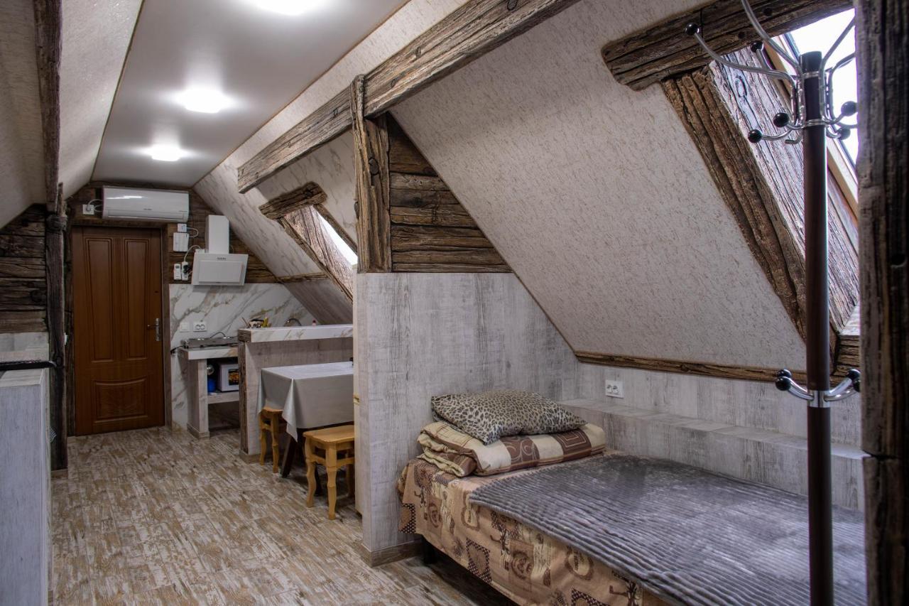 Apartments U Ratushi Kamjanets-Podilskyj Exteriör bild