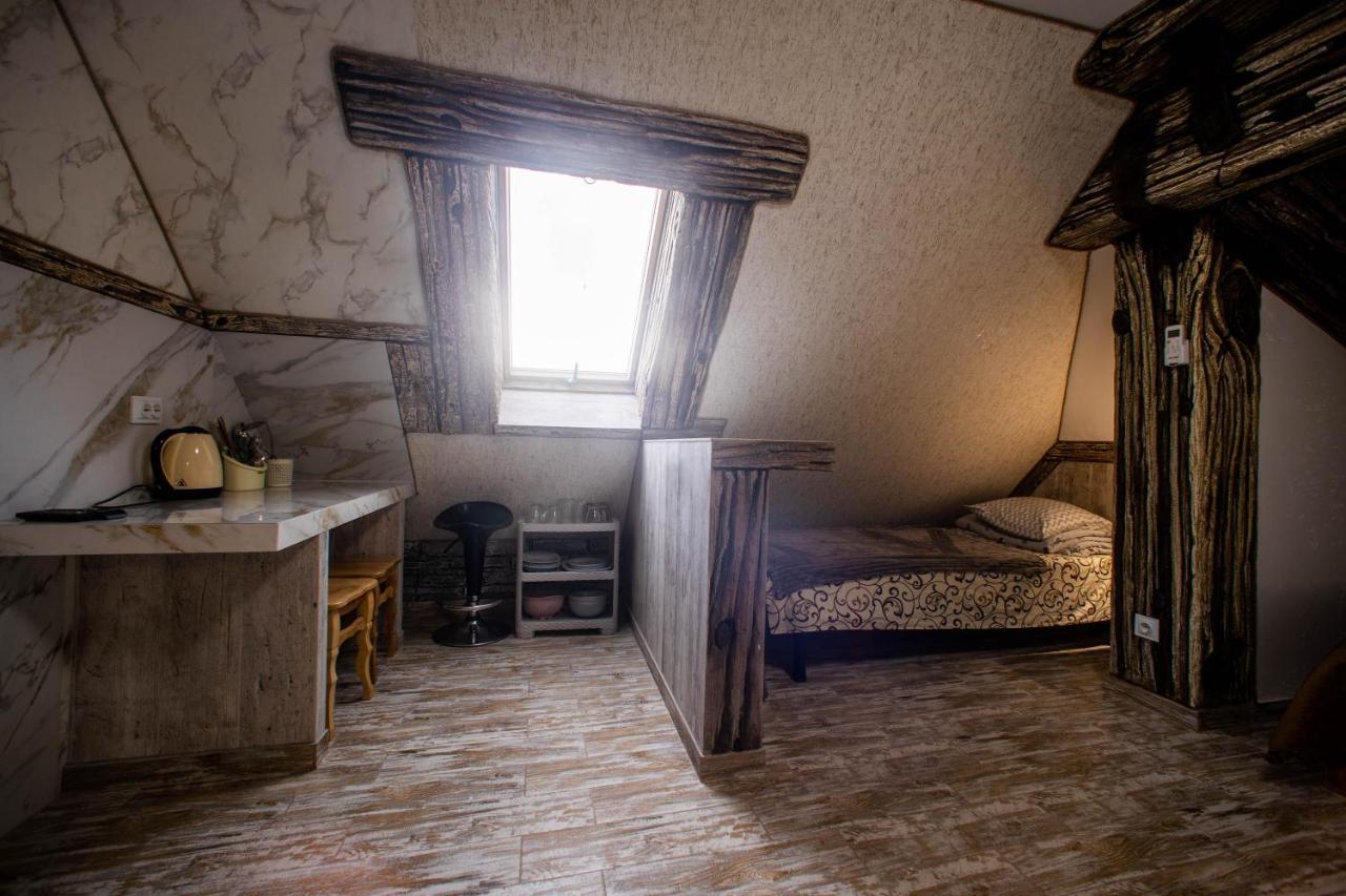Apartments U Ratushi Kamjanets-Podilskyj Exteriör bild
