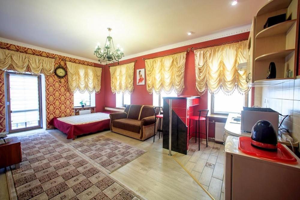 Apartments U Ratushi Kamjanets-Podilskyj Exteriör bild
