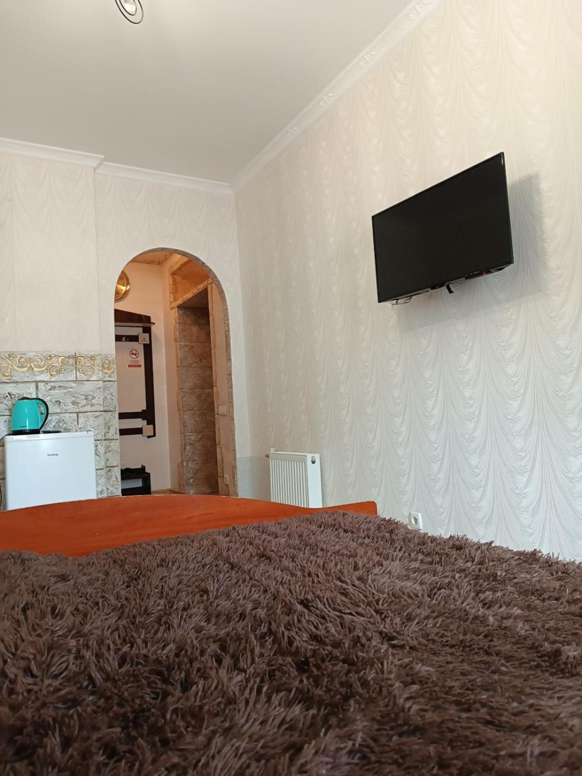 Apartments U Ratushi Kamjanets-Podilskyj Exteriör bild